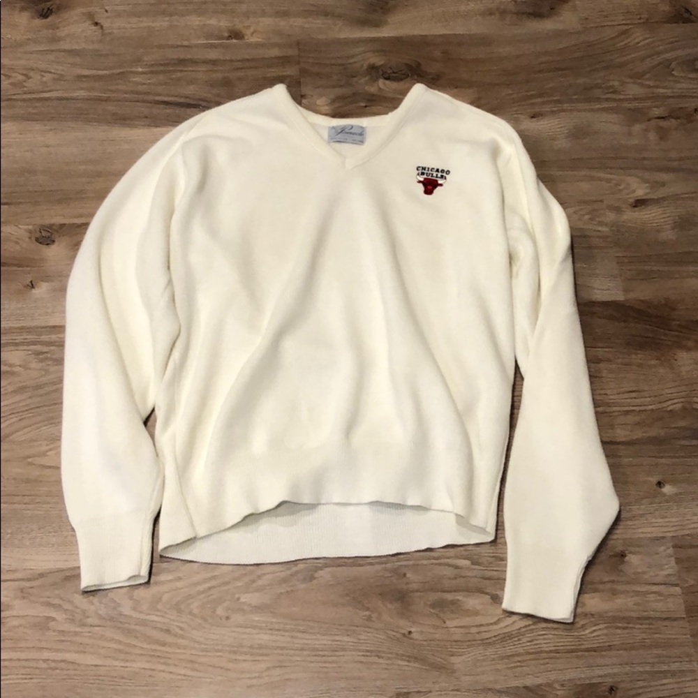Chicago Bulls V-neck Sweater